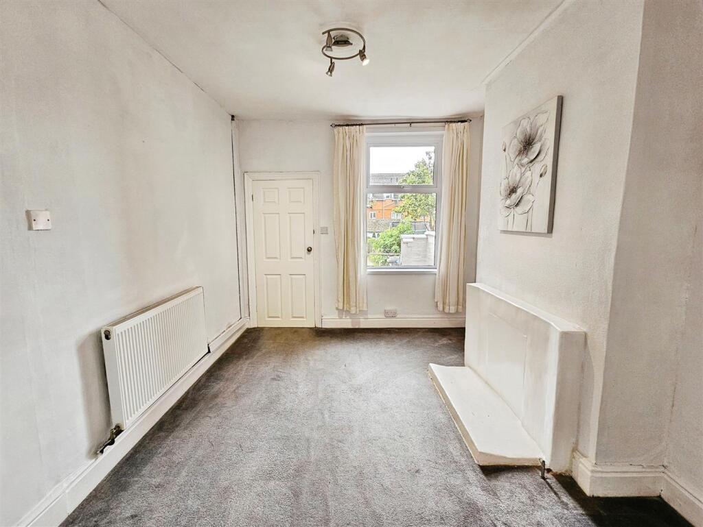 primechoiceproperties.co.uk dining room.jpg