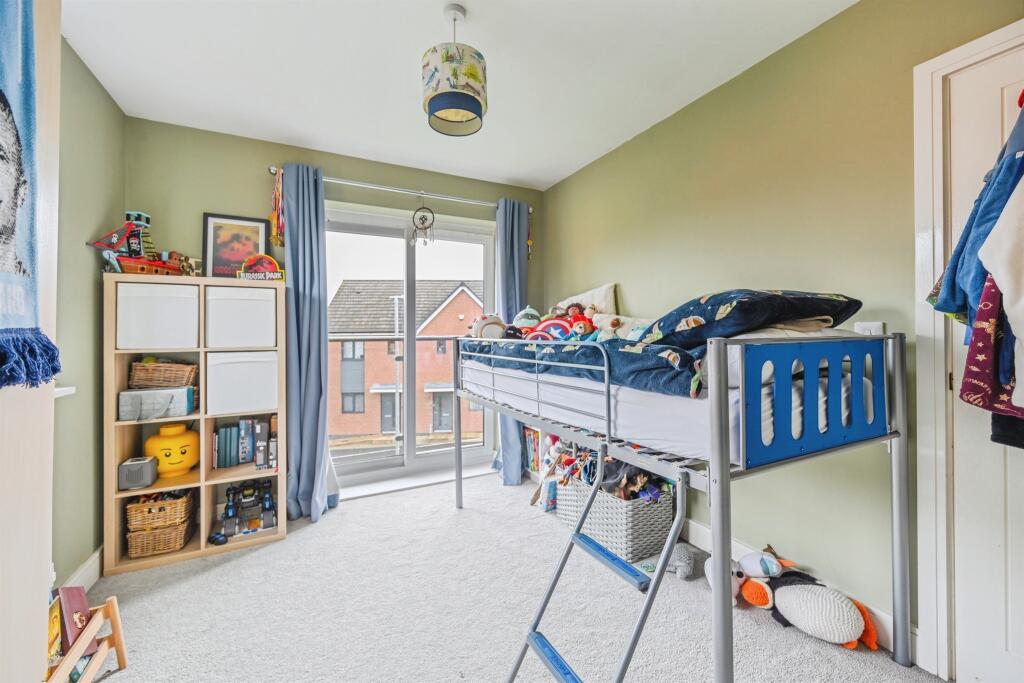 Bedroom: