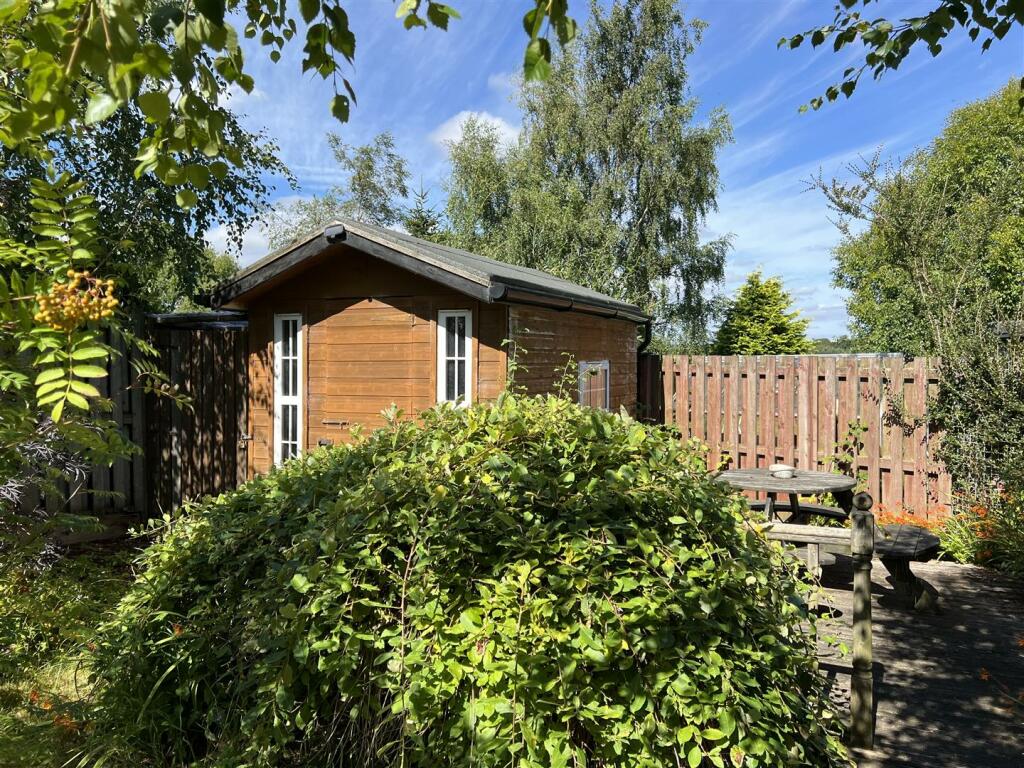 Seafar Drive, Kelty