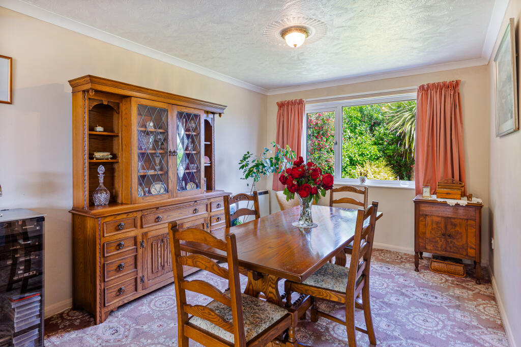 11 Dining Area 12 Deer Park Road Stoke Fleming - 2