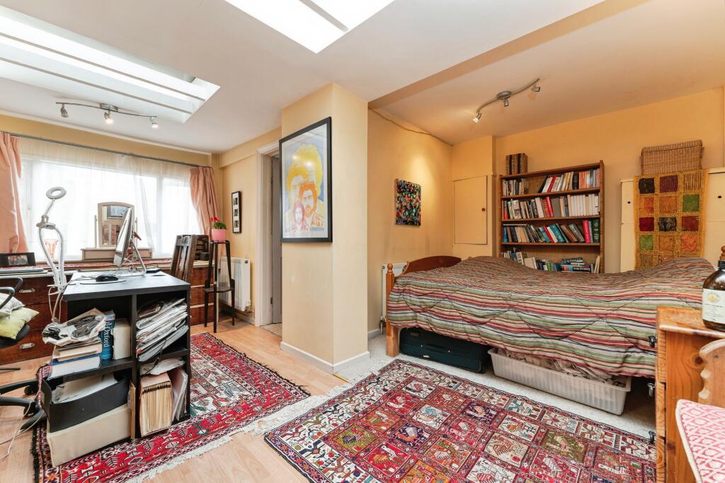 Bedroom Five / Study