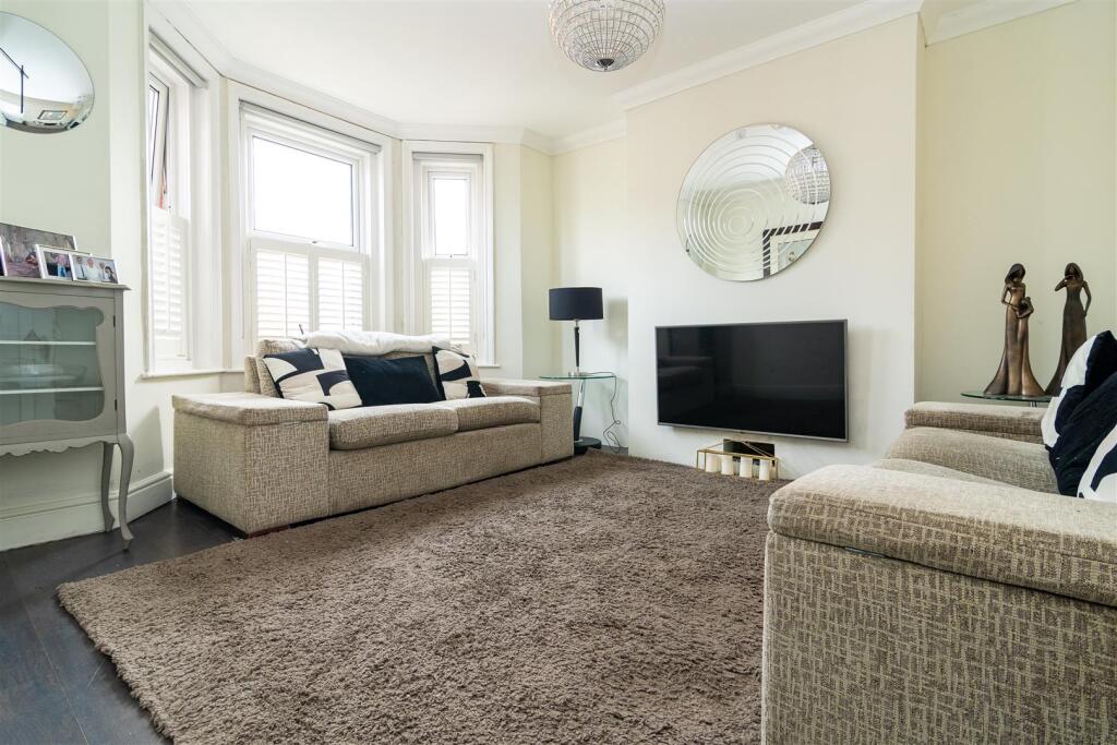 33 Shaftesbury Road (1).jpg