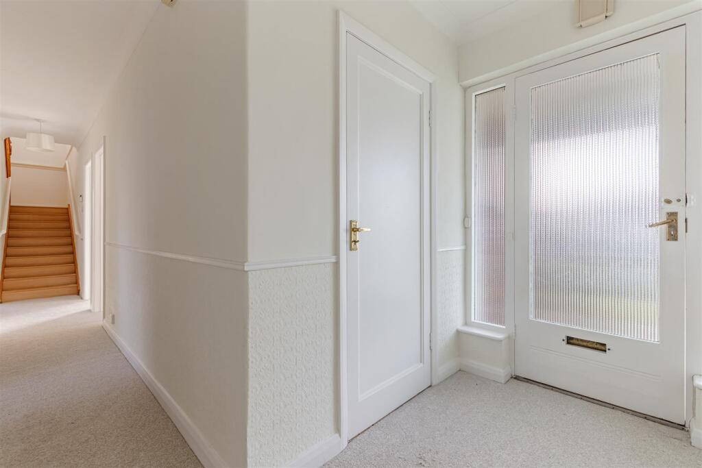 A13 - Red Tor, Seaway Lane Torquay - 251113.jpg