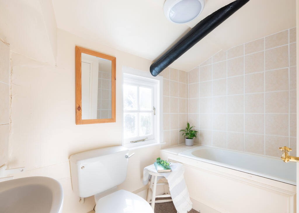 67f3beeb442bb_Middle Street 13-10