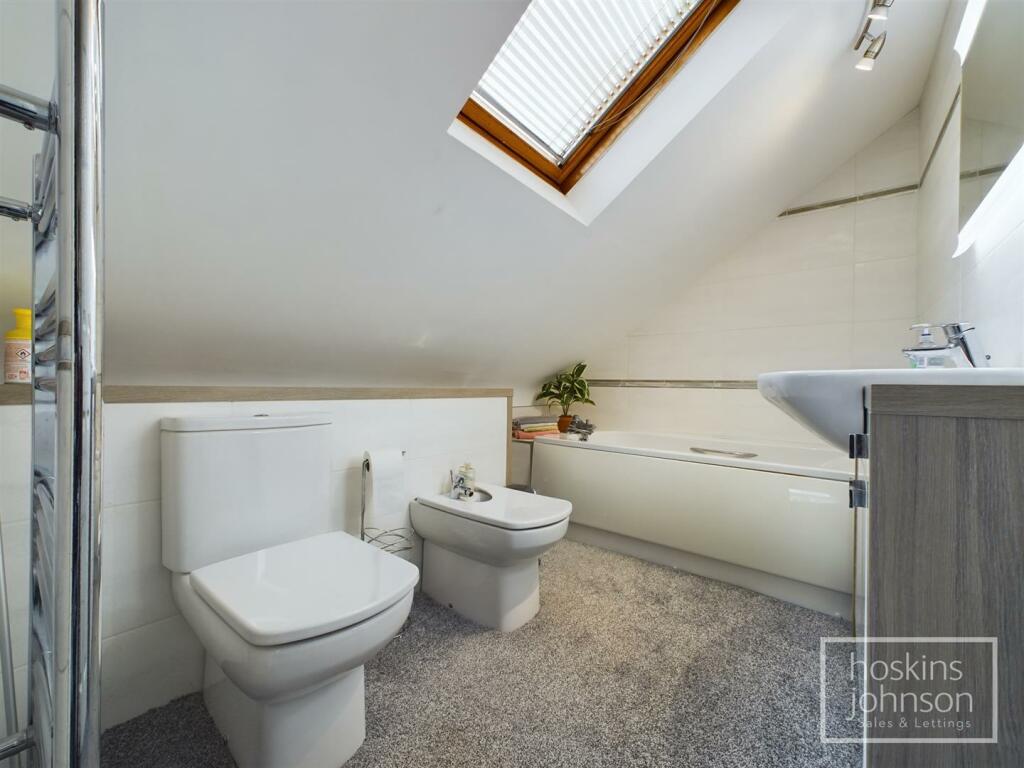 En-Suite Bathroom