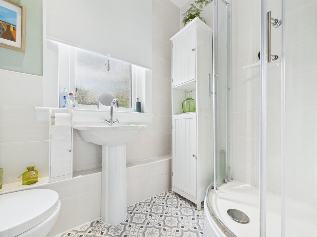 CAM05526G0-PR0011...