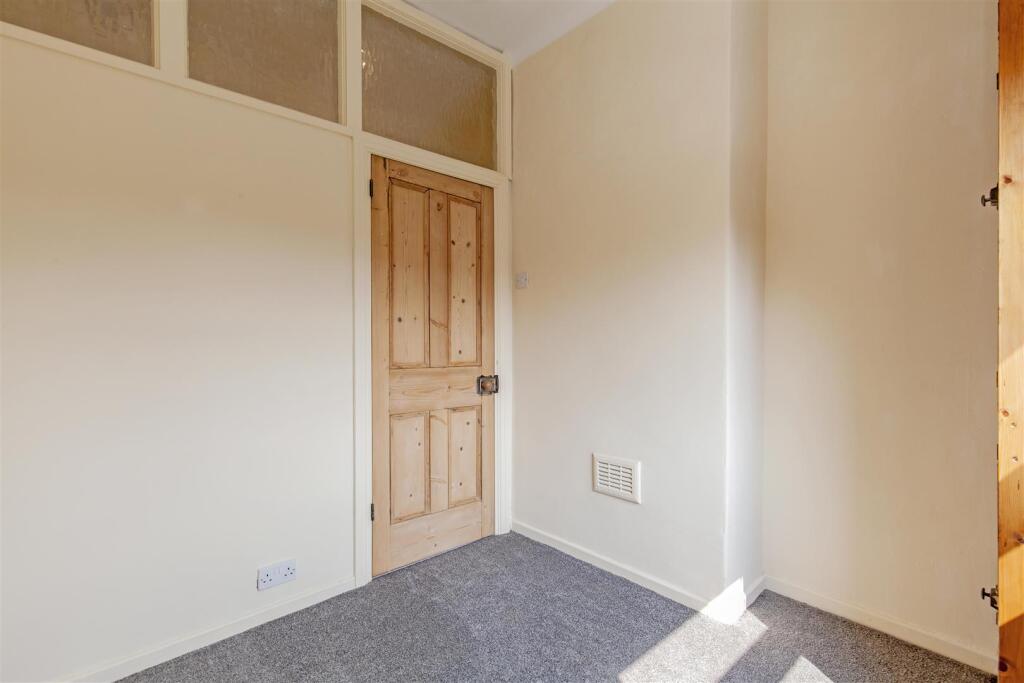 Bedroom 2-3.jpg