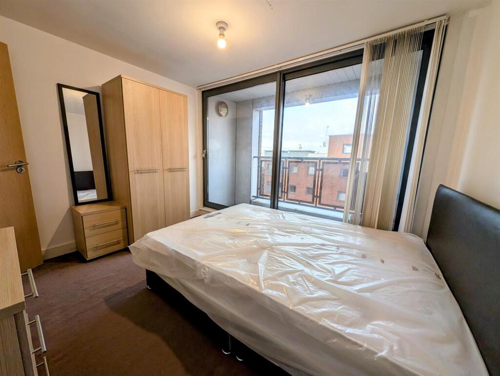 Master Bedroom.jpg