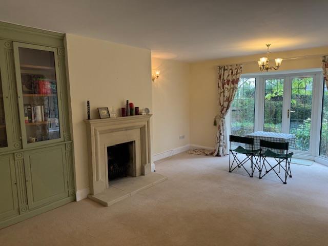 SITTING ROOM