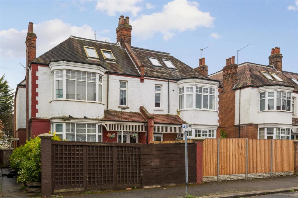 13 B laurel Road,18.jpg
