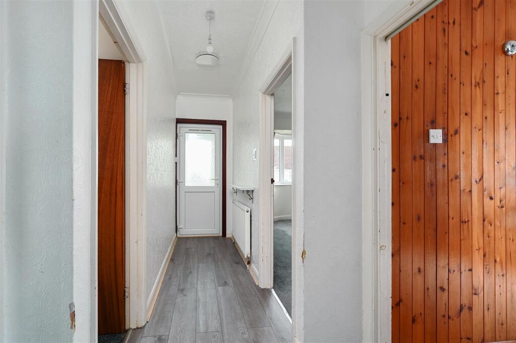 Beechers Road, BN41 (11).jpg