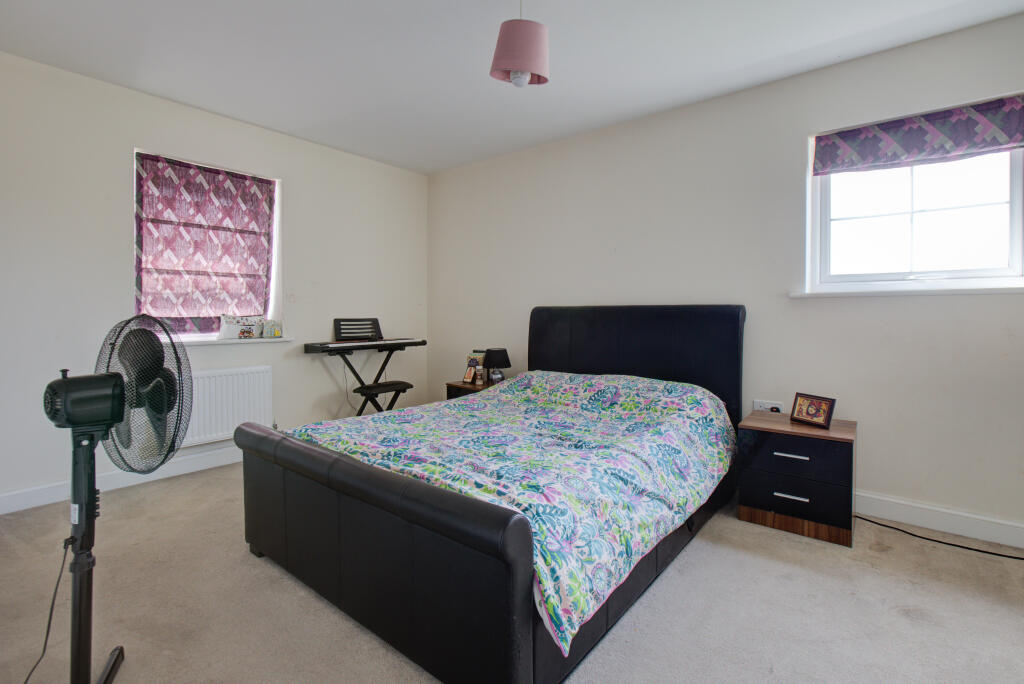 36 SCOTSMAN AVENUE-13