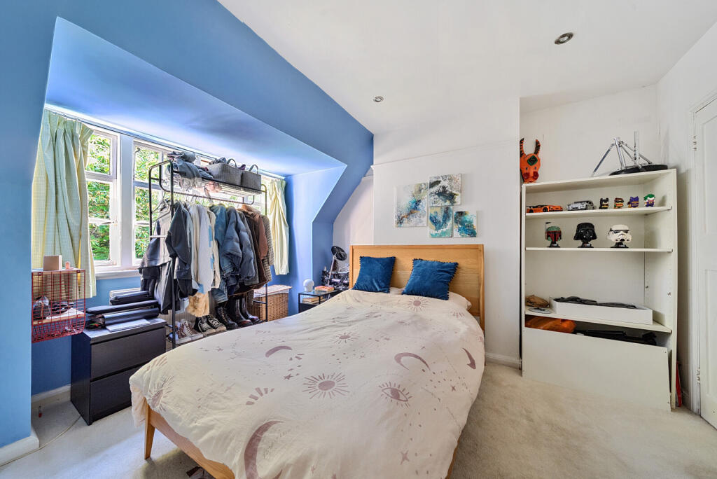 1318948-16-686654...