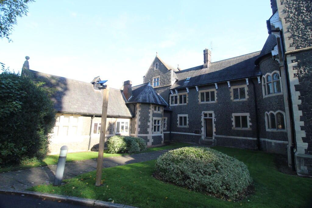 CA6AA6C2-7E5A-4FE...