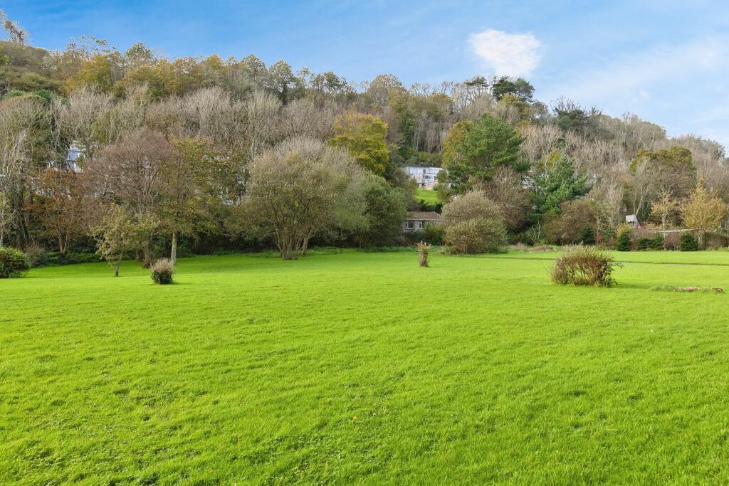Communal Grounds
