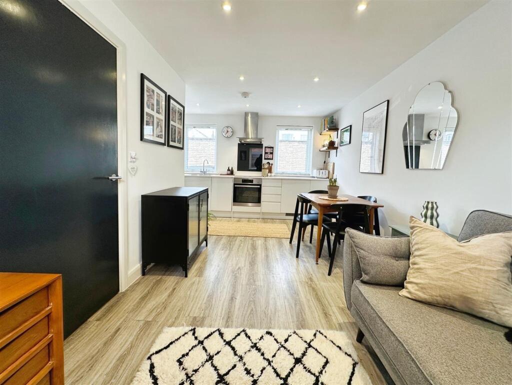 f008cabf-image_picker_E8CFDAF6-320D-4191-A670-7B6B