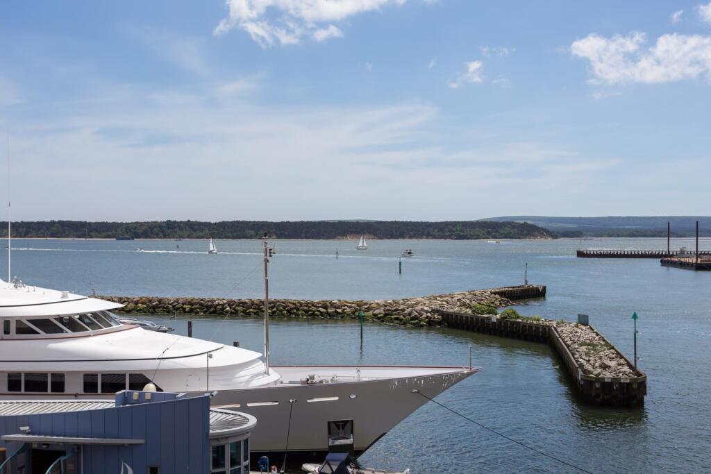 1 Dolphin Quays-17_web.jpg