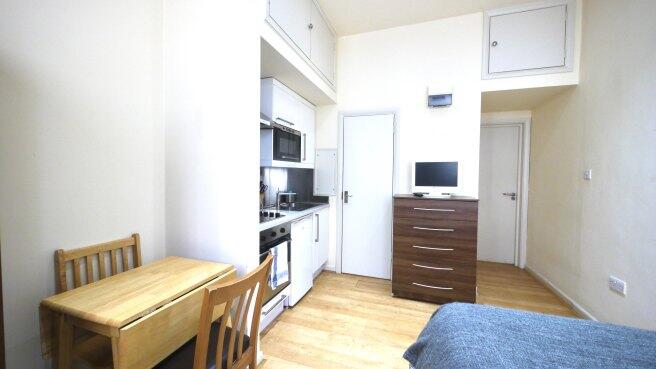 brondesbury-park-nw6-7ay-981218