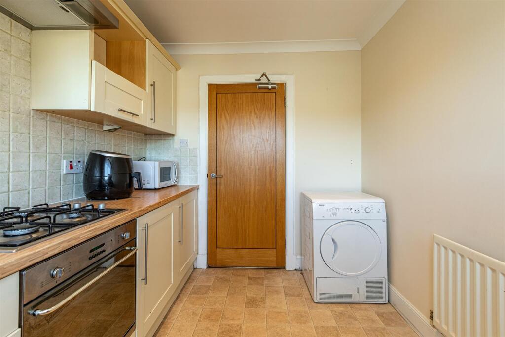 10 Thistle Court Galashiels 16.JPG