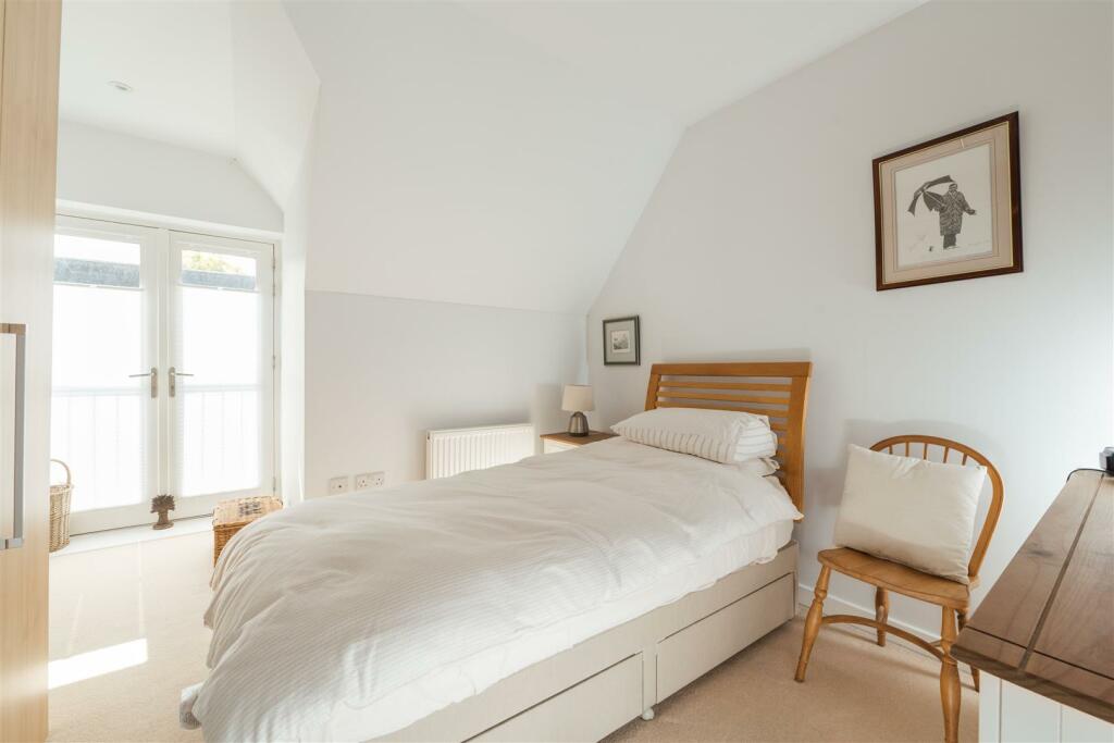 1 Quakers Yard-28.jpg