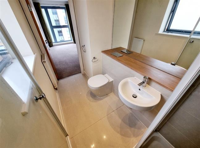 En-suite Bathroom