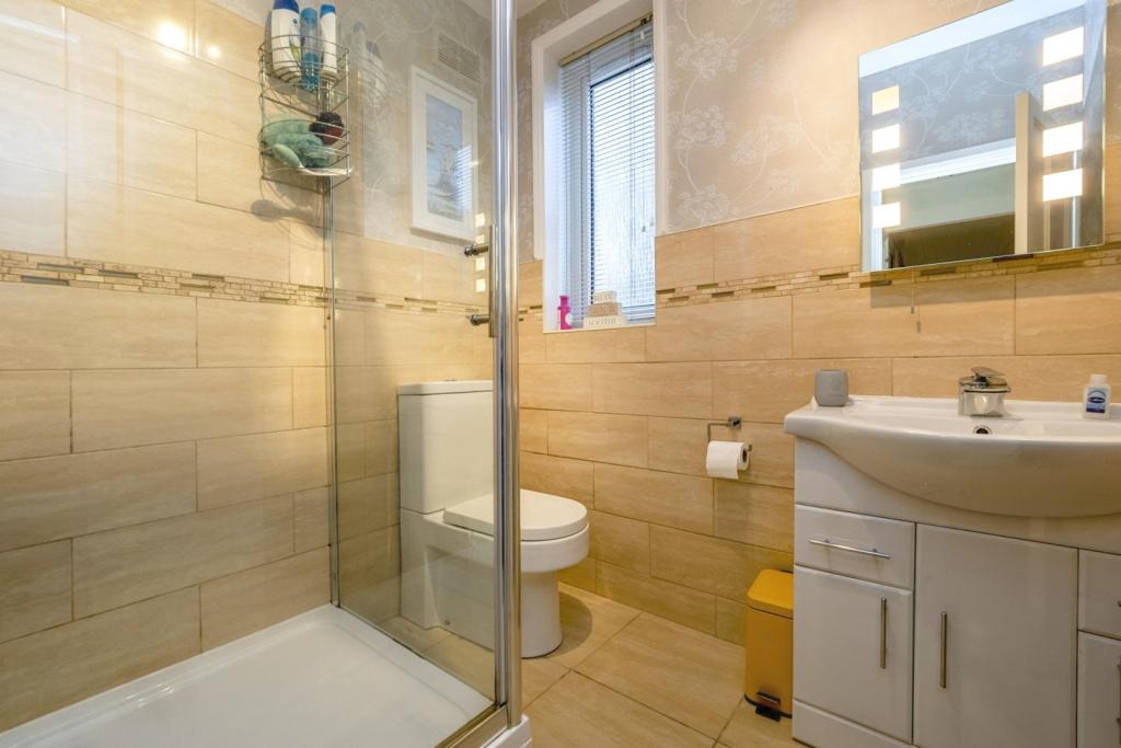 Downstairs Bathroom