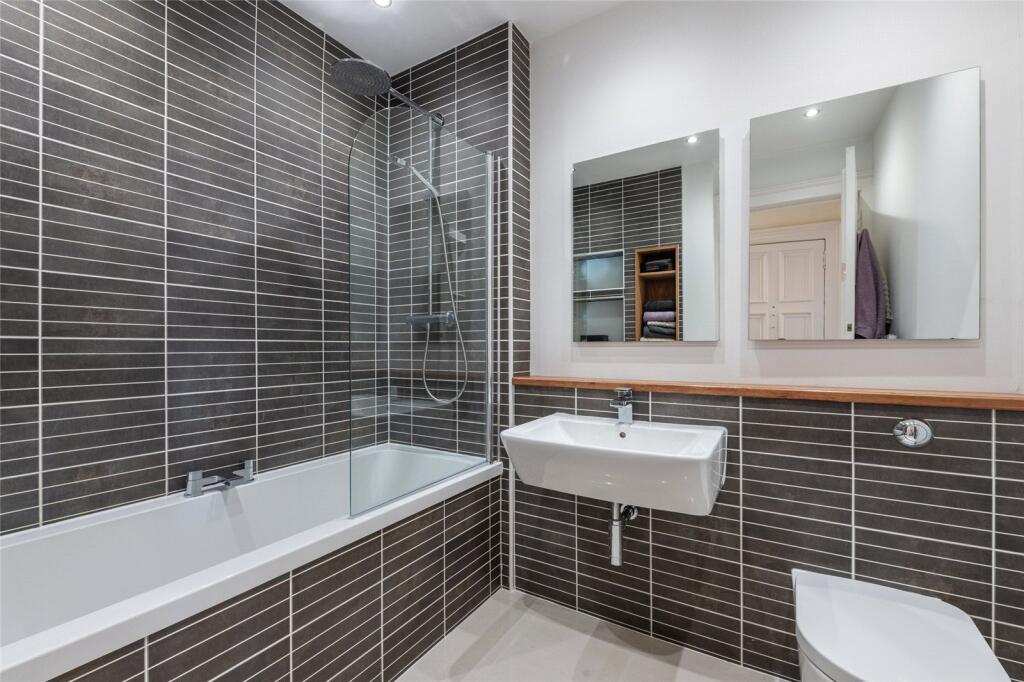 Ravelston Place 0211