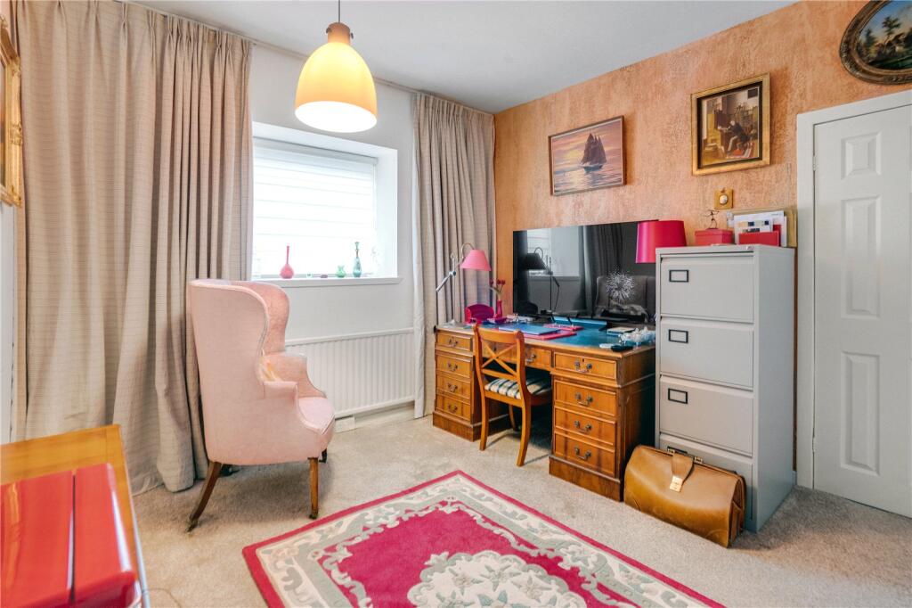 Sitting Room/Bedroom