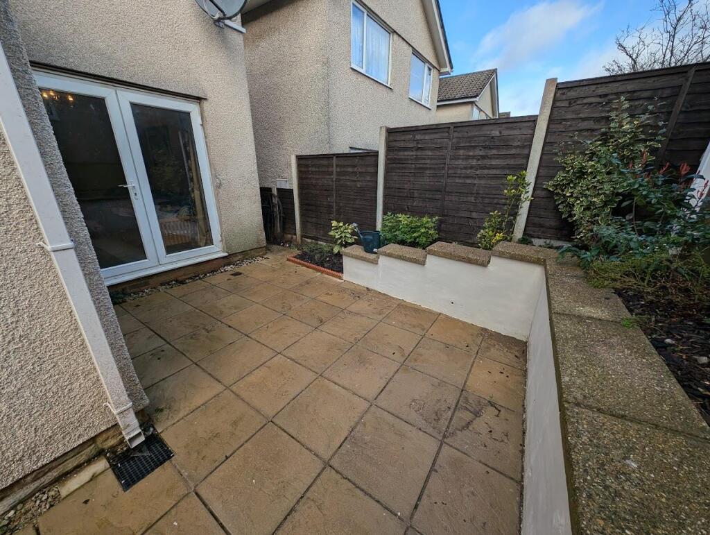 patio1.jpg