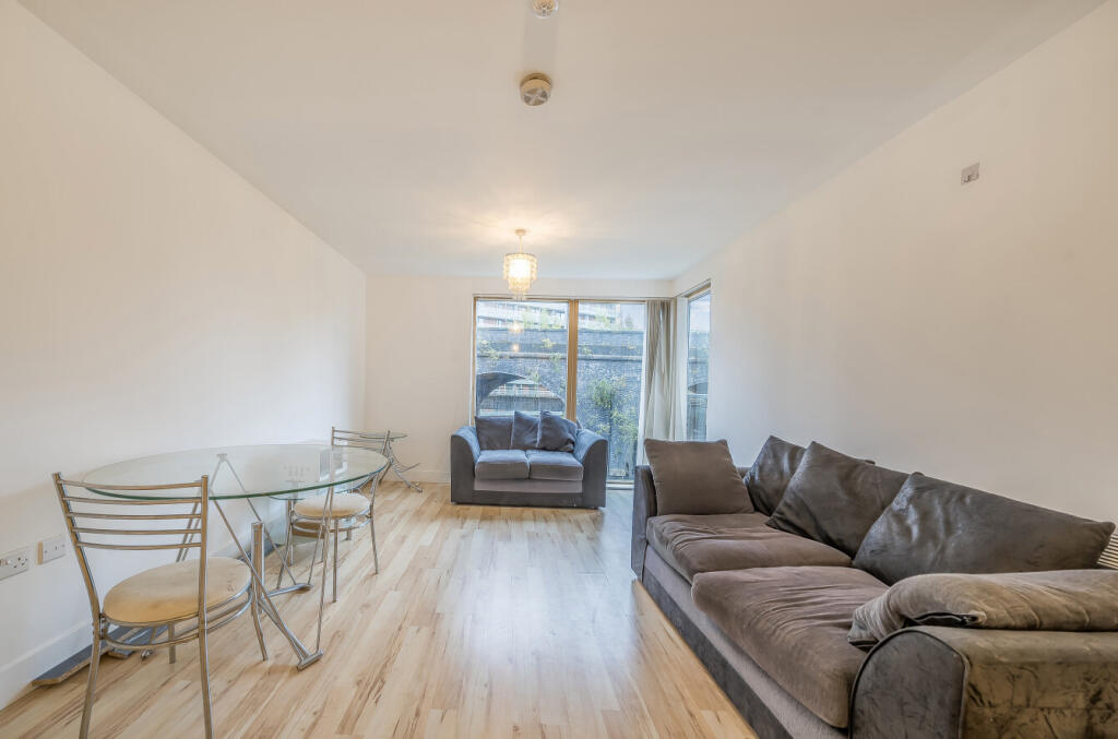 1363531-3-68e78ee...