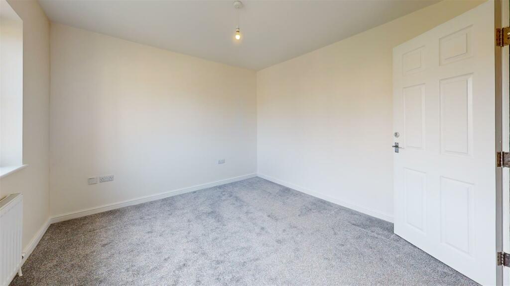Sandholme-Drive-Bedroom 3.jpg