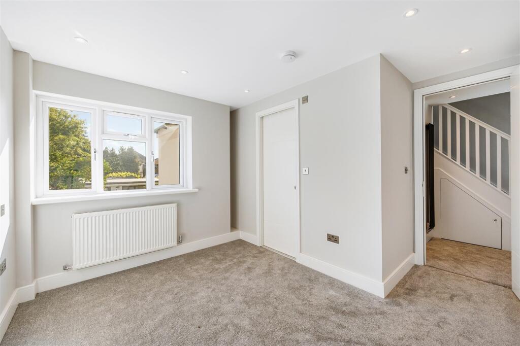 87 Brassie Avenue-13.jpg