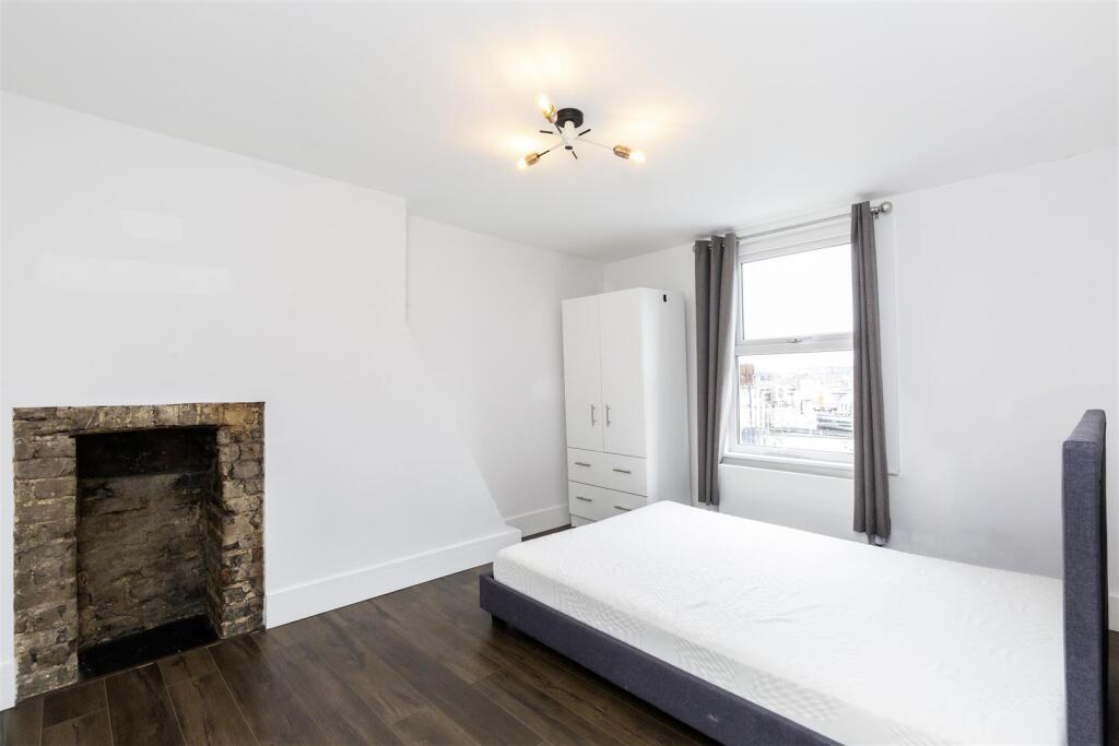 230B Camden High Street -9.jpg