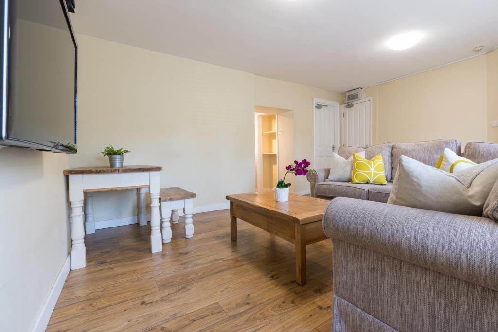 3 city bank road - bedroom