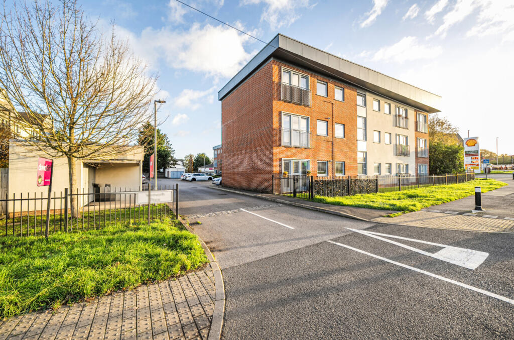 1381868-2-691b405...