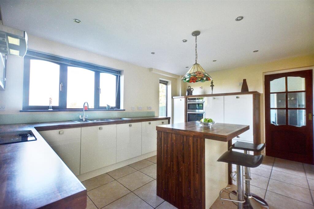 Kitchen Diner_3.jpeg