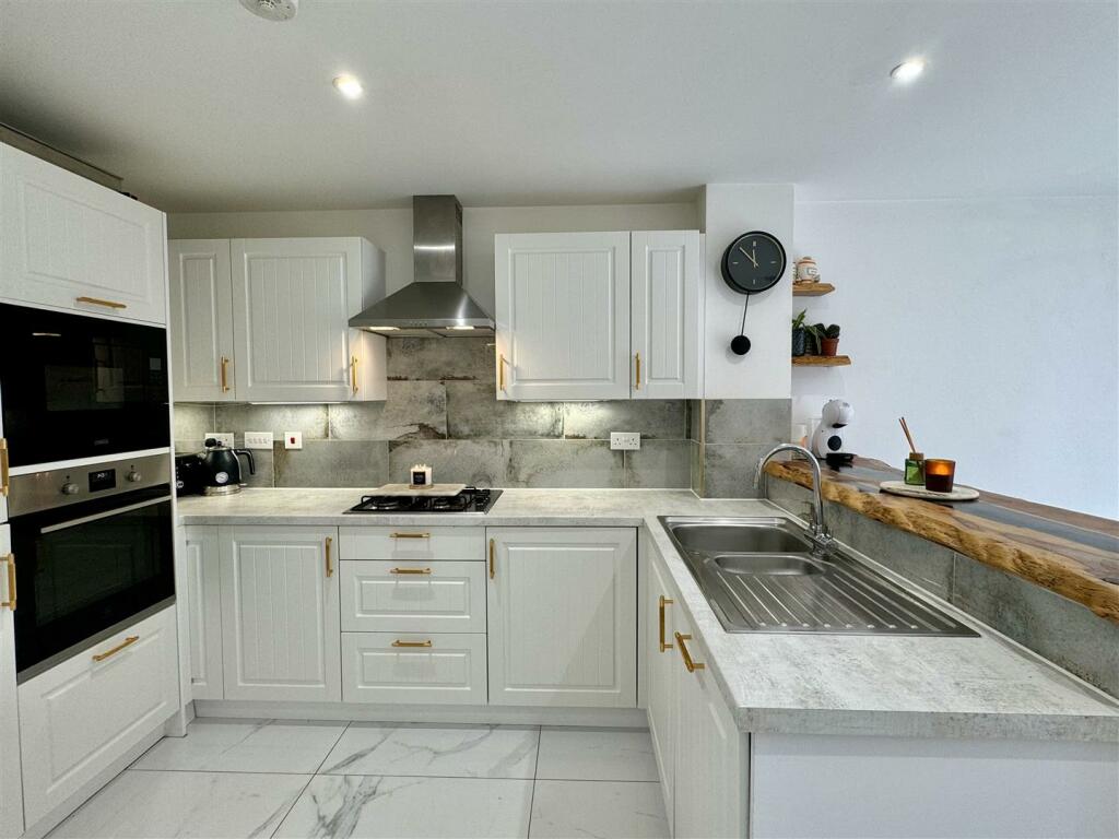 Open Plan Kitchen Dining Living Area