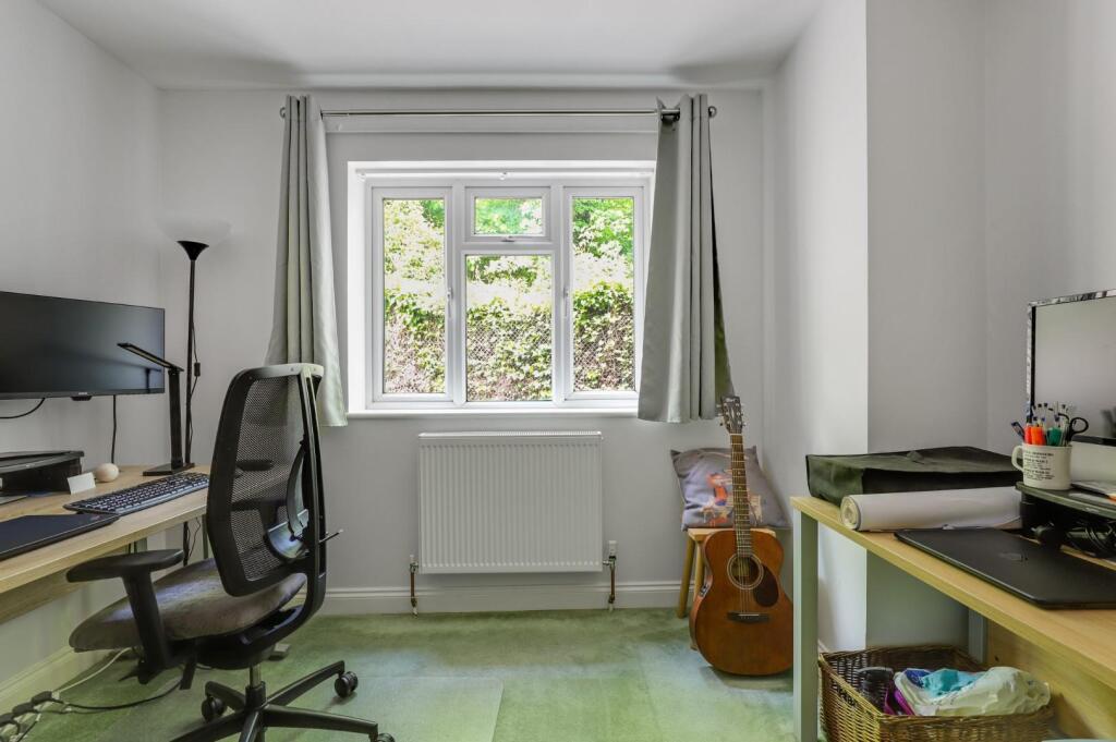 13-f13fJHPropWpen - 7 Rosebank - 37.JPG