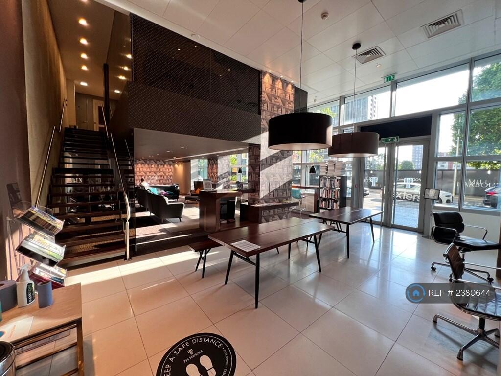 Business/Study Center