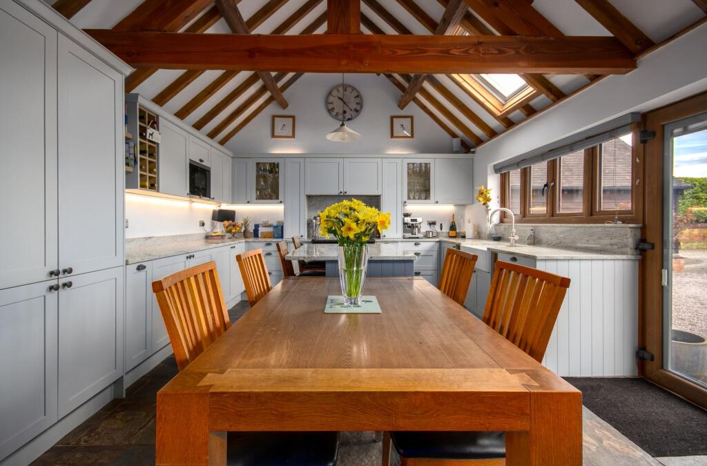 Kitchen/Dining Room