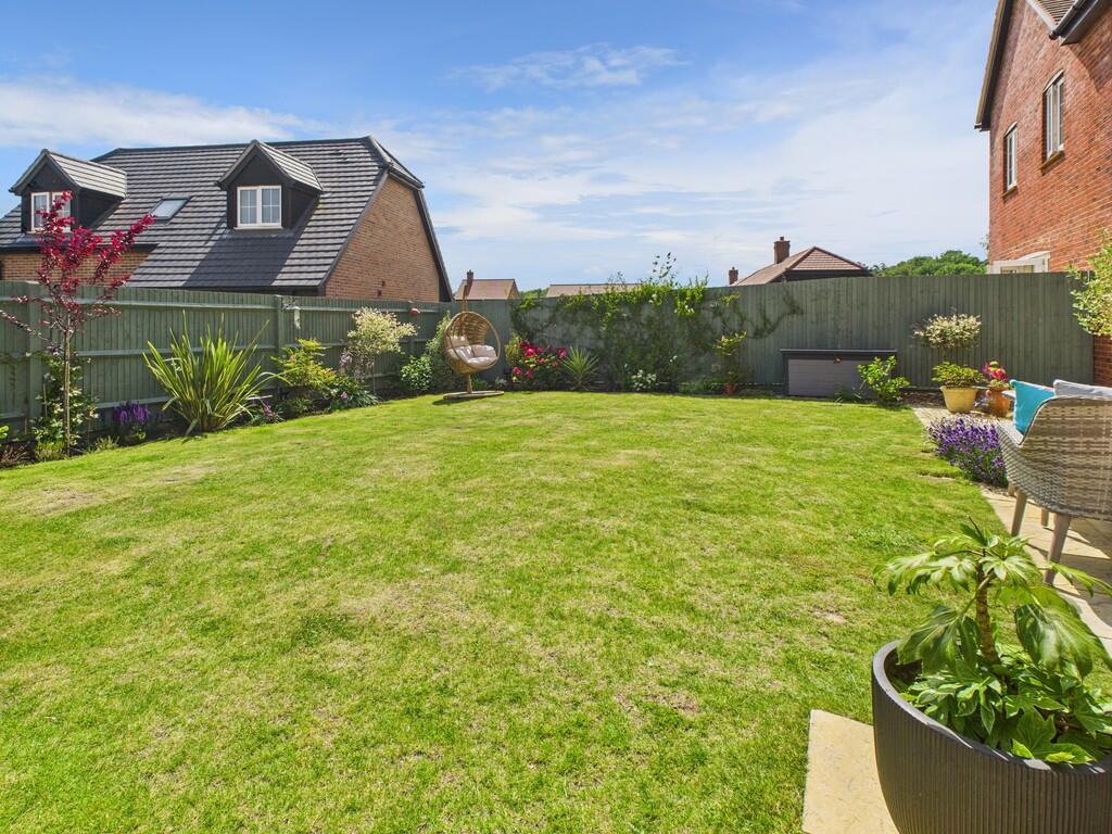 CAM05068G0-PR0038...