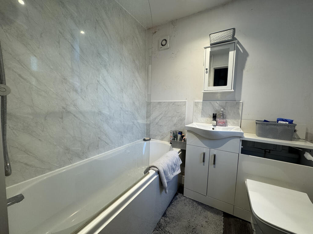 Bathroom/WC (upstairs)