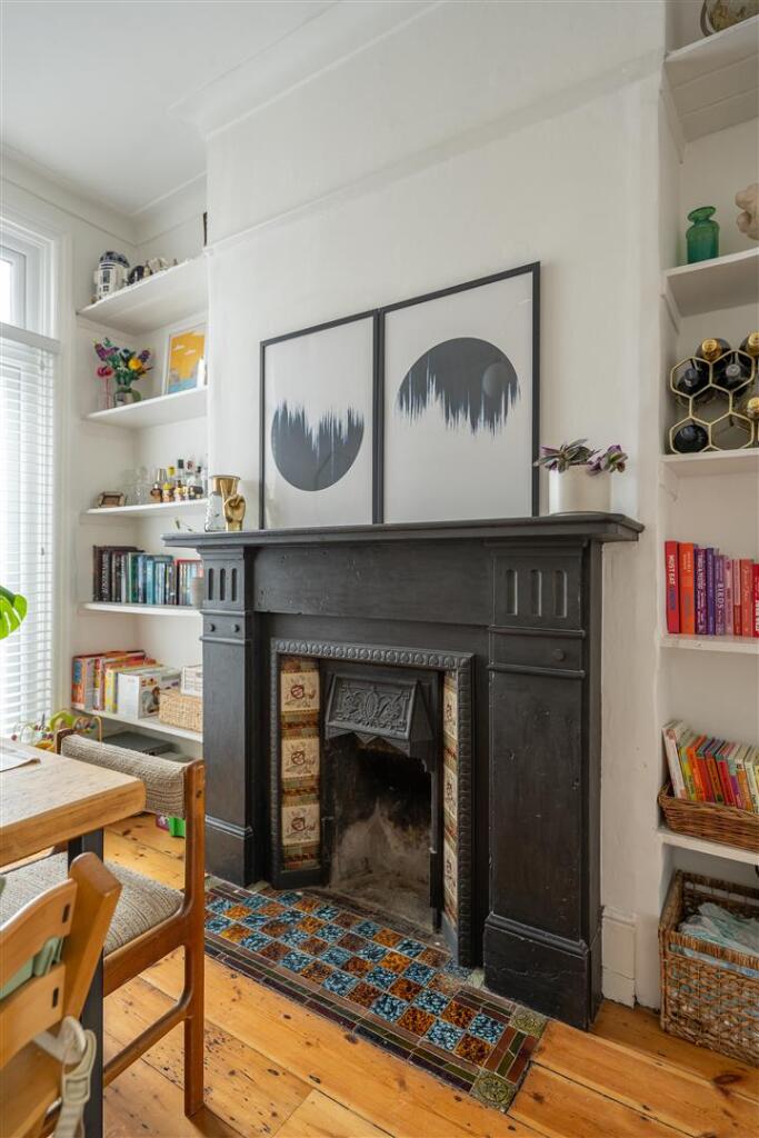 Second Avenue E12
