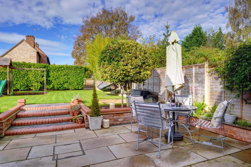 13 Apple Tree Walk (17).jpg