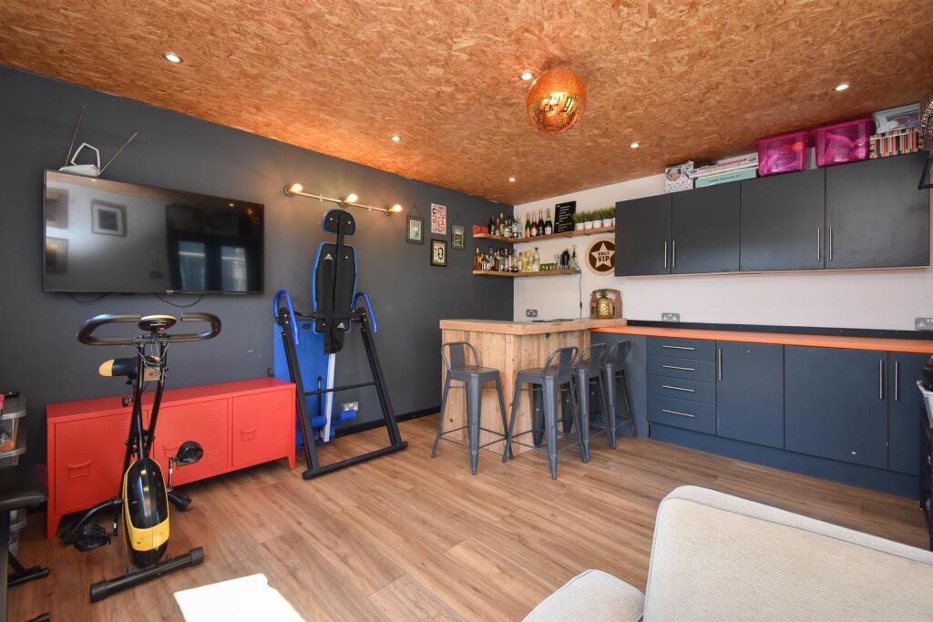 Garden studio