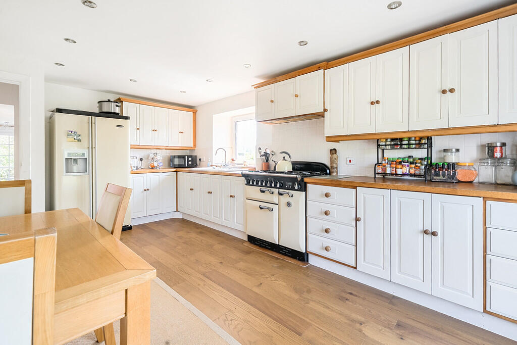 Kitchen/Dining Ro...
