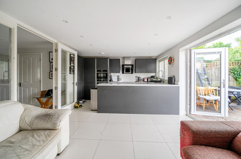 1328938-18-6880df...