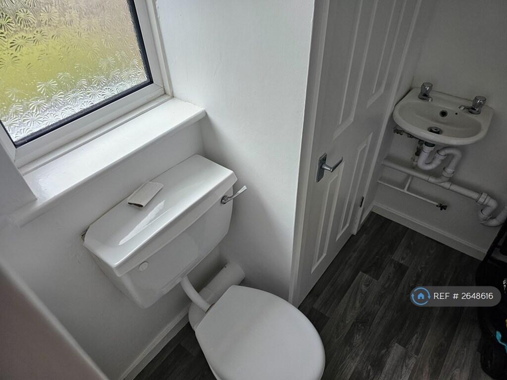 Downstairs w/c / Utility 