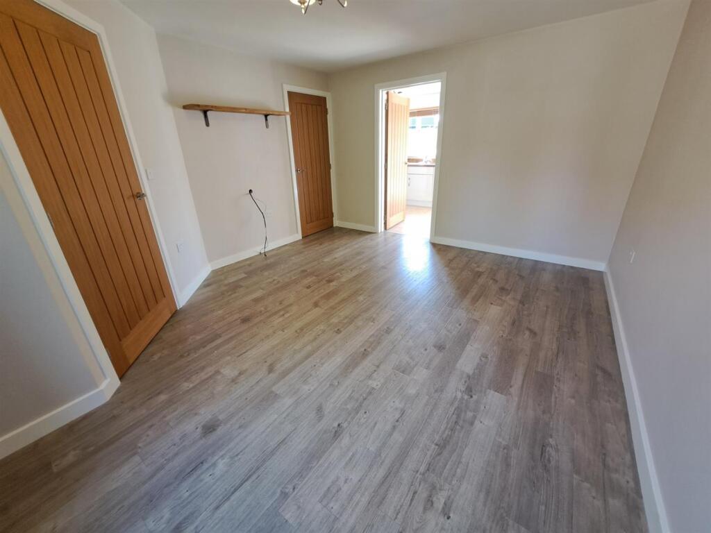Walmer Close, Northampton