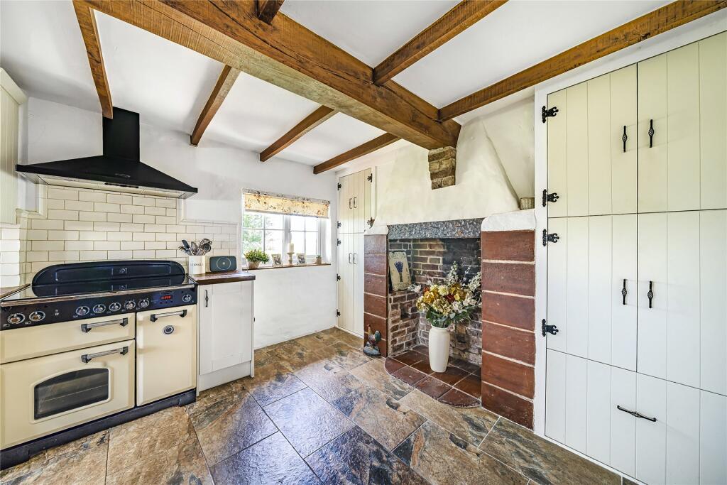 Kitchen/Breakfast Rm